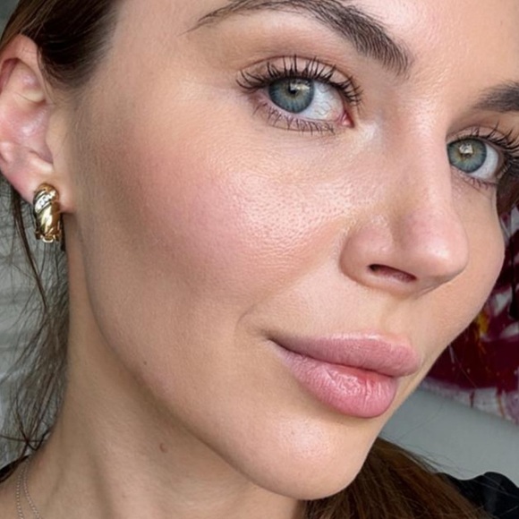 LOT 1539 18K gold plated Christian Dior vintage clip on earrings - Picture 2 of 7